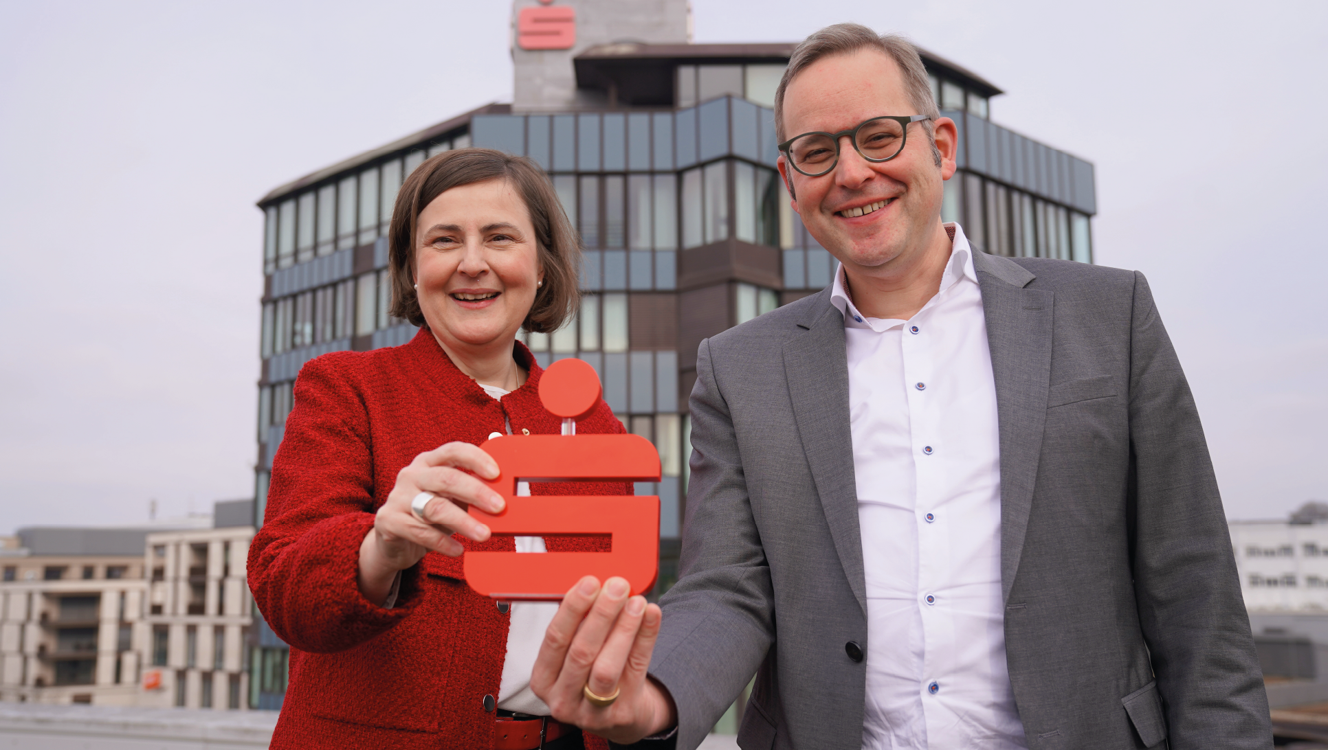 Beitrag über die Lieferung von grüner Energie der SWBB an die Kreissparkasse Böblingen